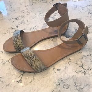 Cute Gap sandals